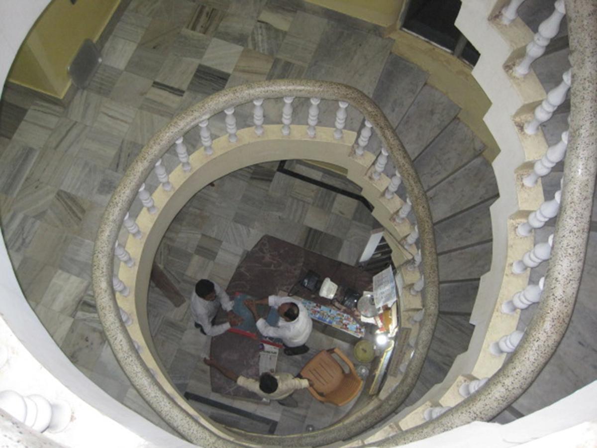 Hotel Arya Palace Puri Exterior foto